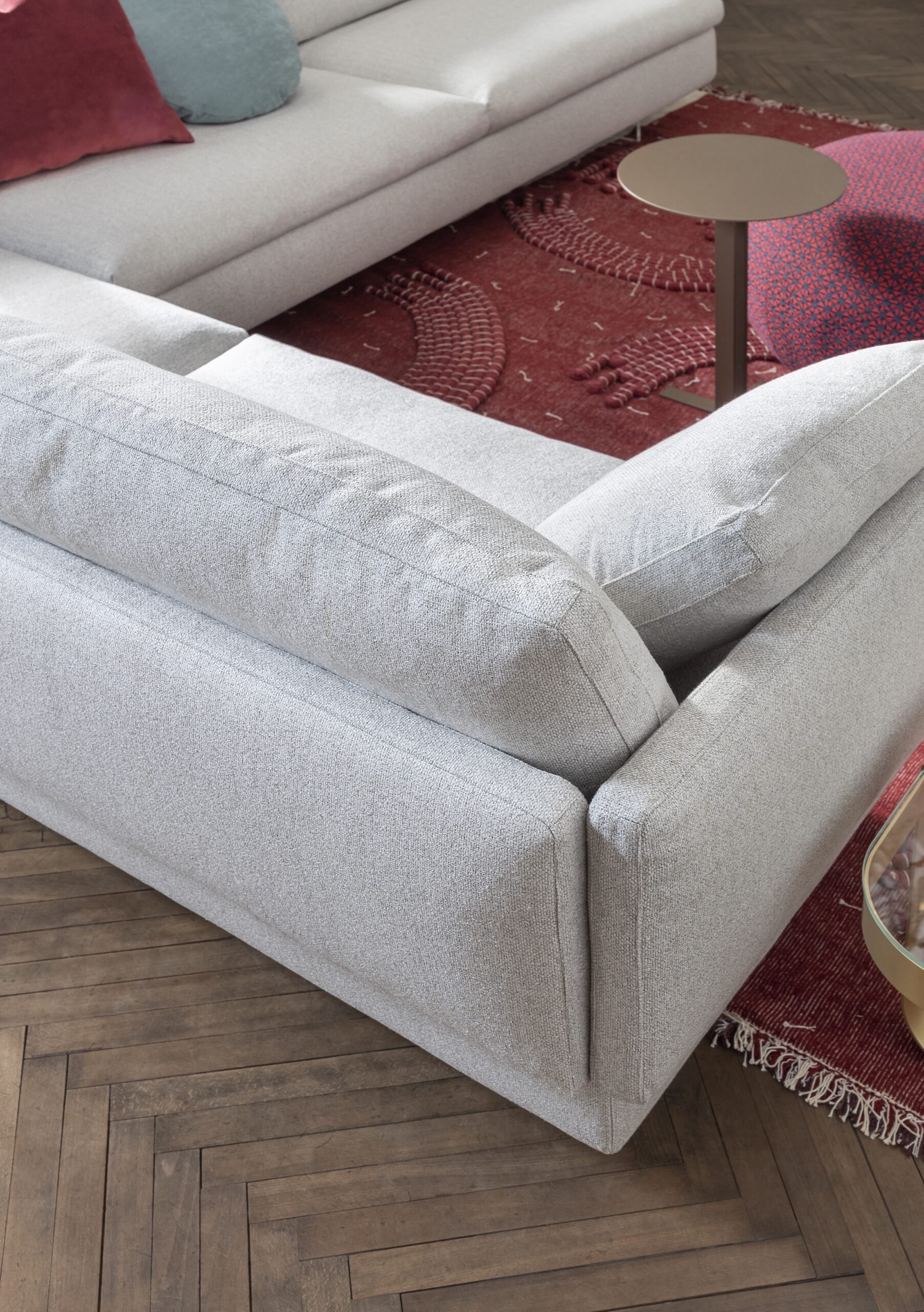 Divano Voyage Saba Italia in tessuto – showroom Actual Spotti Brianza